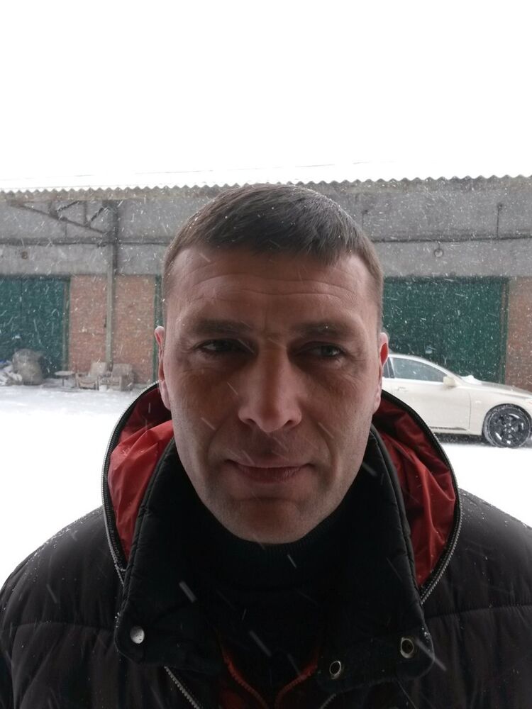  17085140  Oleg, 47 ,     