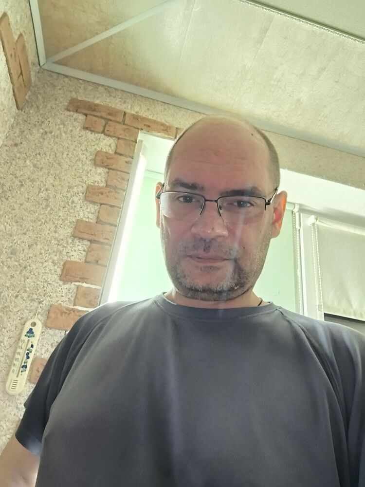  48325190  Andrey, 47 ,    