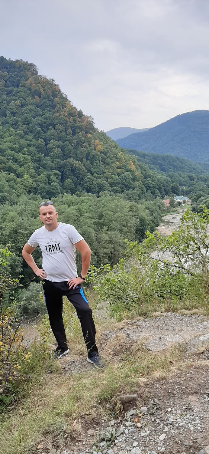  25456650  Aleksander, 40 ,    