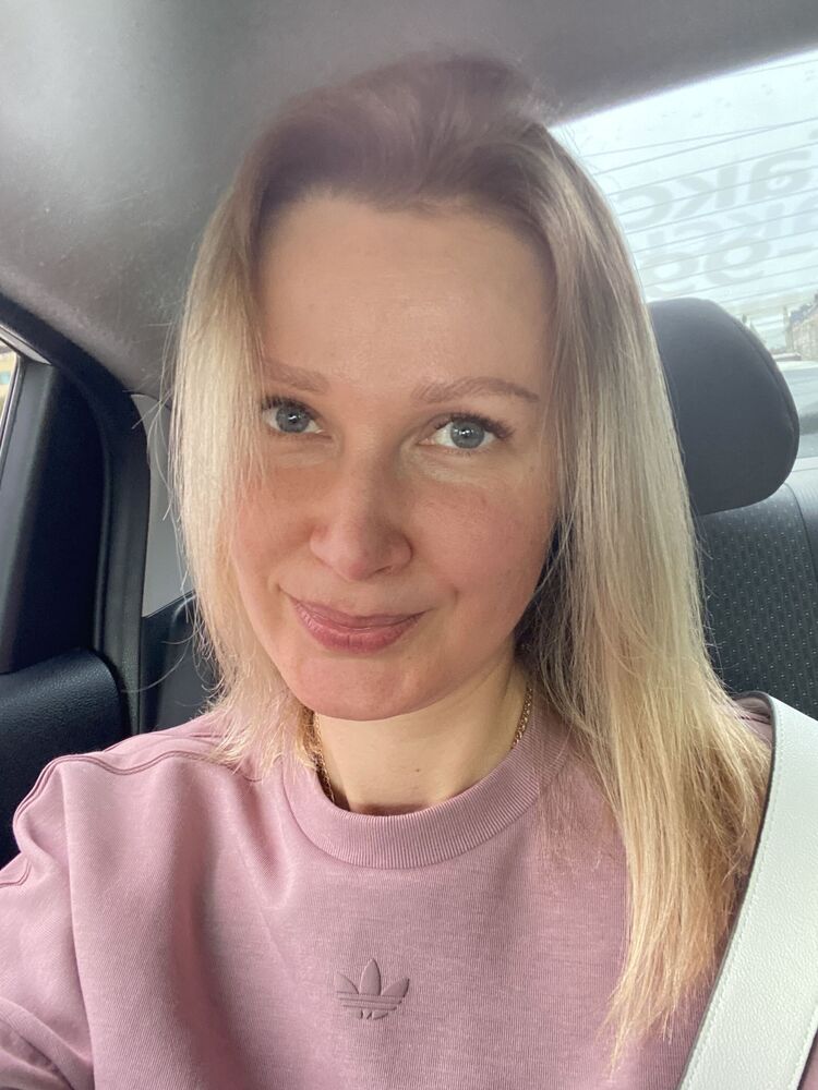  ,   Olia, 28 ,   c 