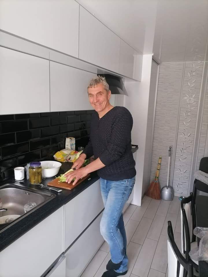  40054170  Vyacheslav, 58 ,    