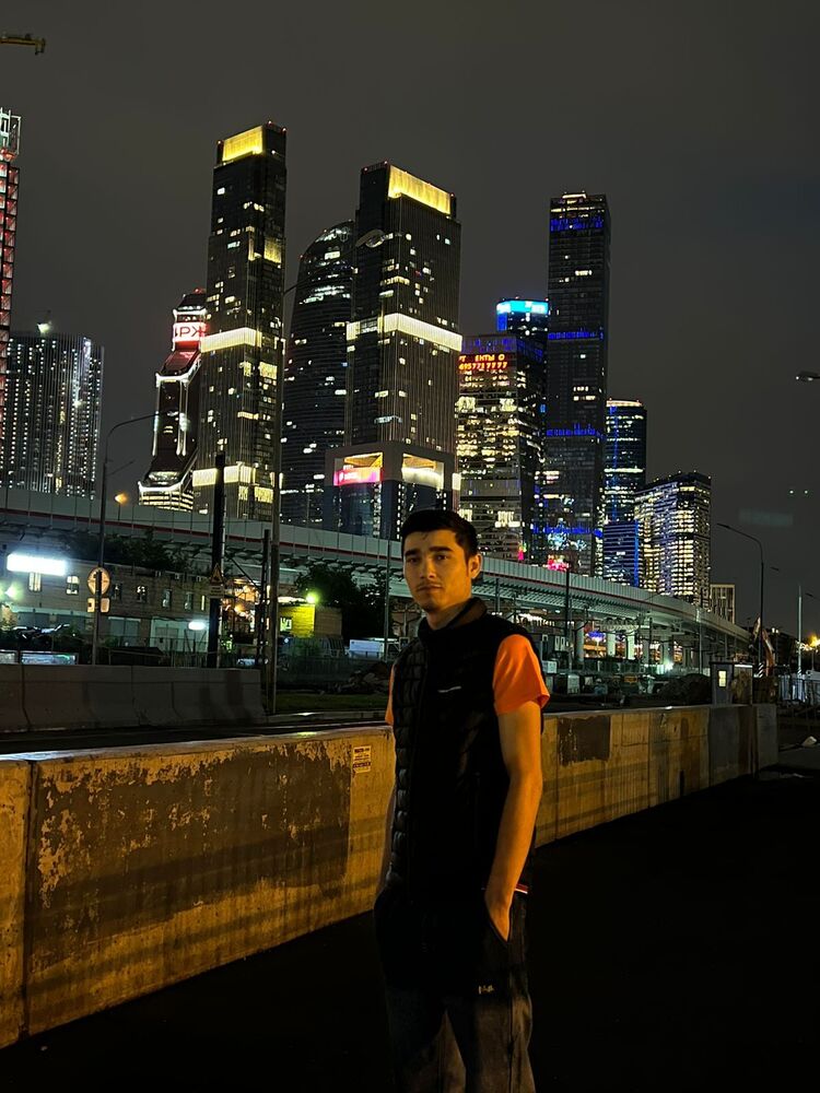  ,   Xusniddin, 28 ,   ,   