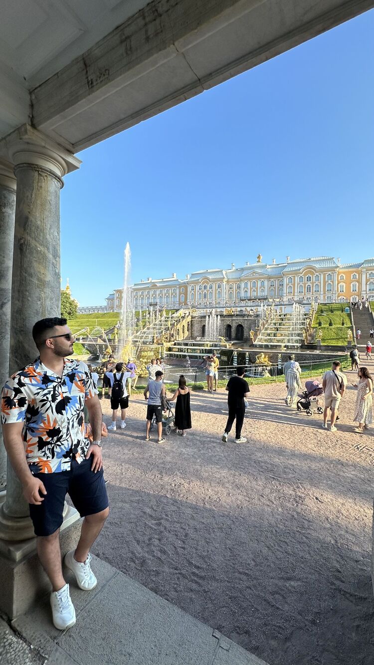  46748710  , 27 ,    Novy