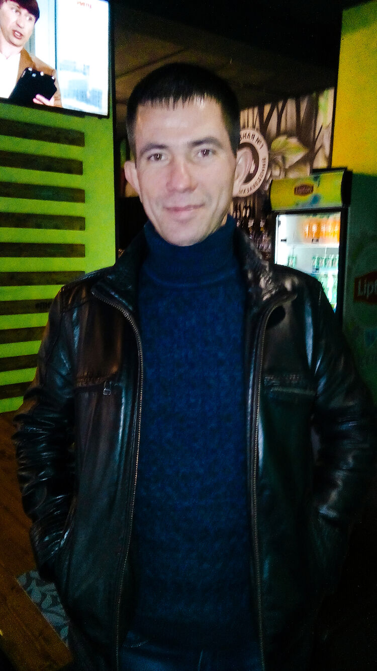  ,   Oleg, 44 ,     , c 
