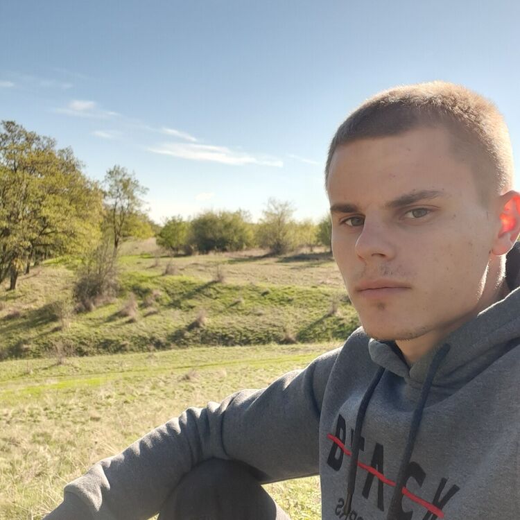   ,   Adrian, 26 ,   ,   
