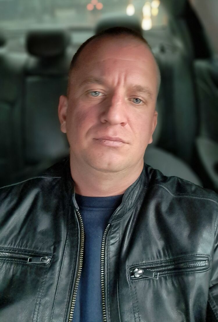  51281380  MAN, 37 ,    