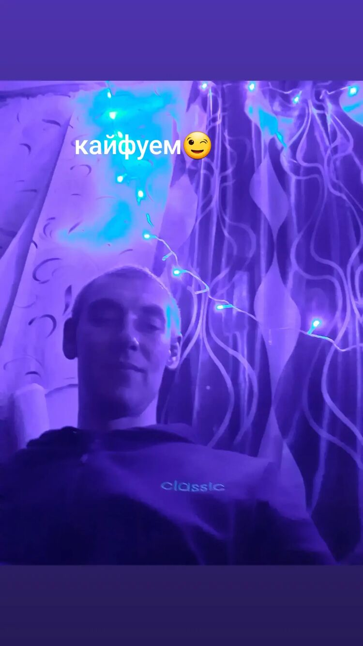  48824760  , 34 ,    