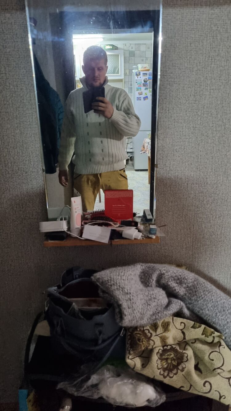 31873530  , 33 ,    