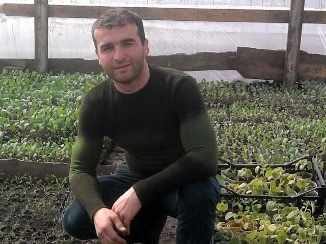  ,   Nurik, 33 ,   