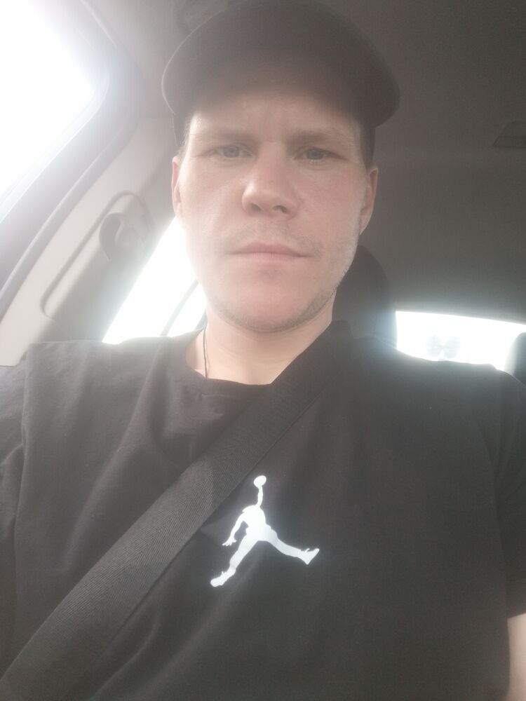  50918340  Vladislav, 30 ,    --