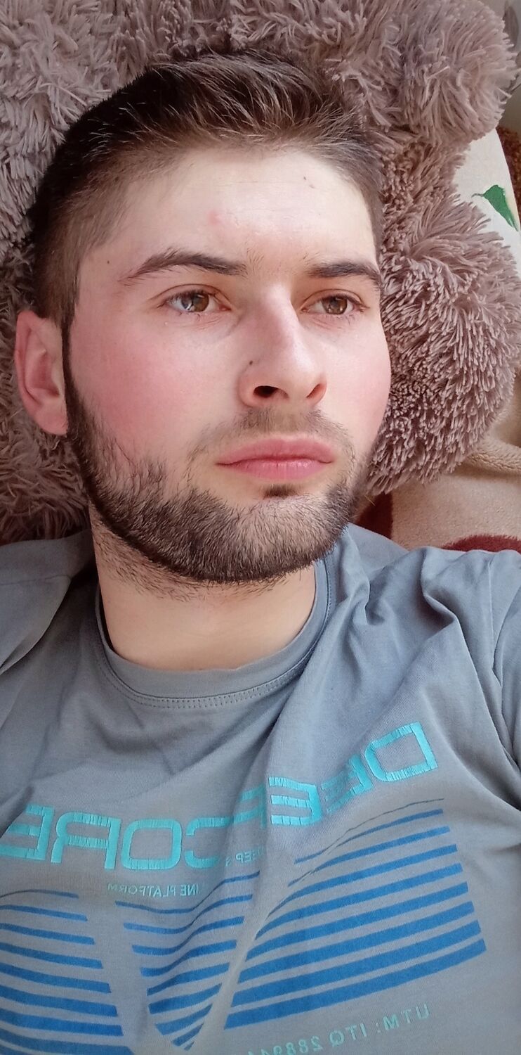  48956270  , 23 ,    