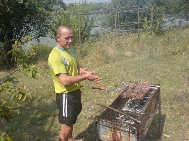  47298320  Alex, 42 ,    