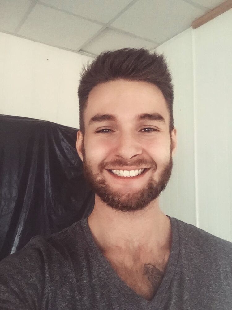  ,   Artem, 33 ,   ,   