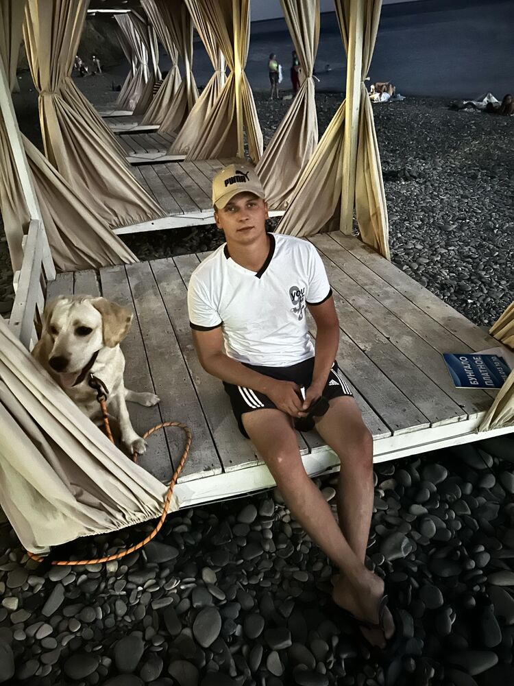  46758750  Andrey, 25 ,    