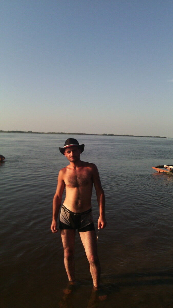  5435770  ARTUR, 35 ,    