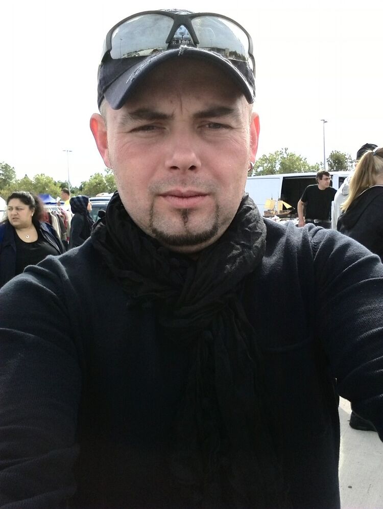 ���� 5857710 ������� ��������, 46 ���, ���� ���������� � Wuppertal