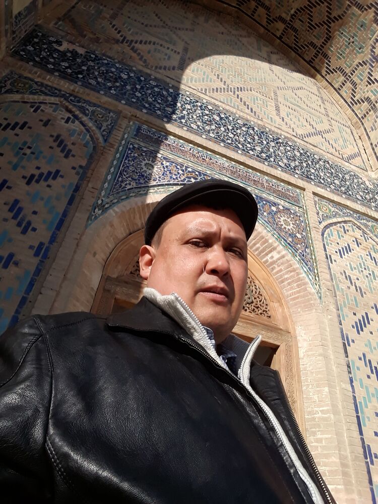  24844270  Sanjar, 44 ,    