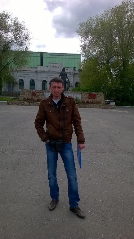  8233210  , 40 ,    --