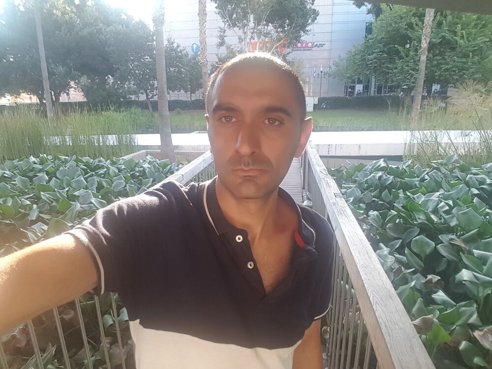  Holon,   , 43 ,   