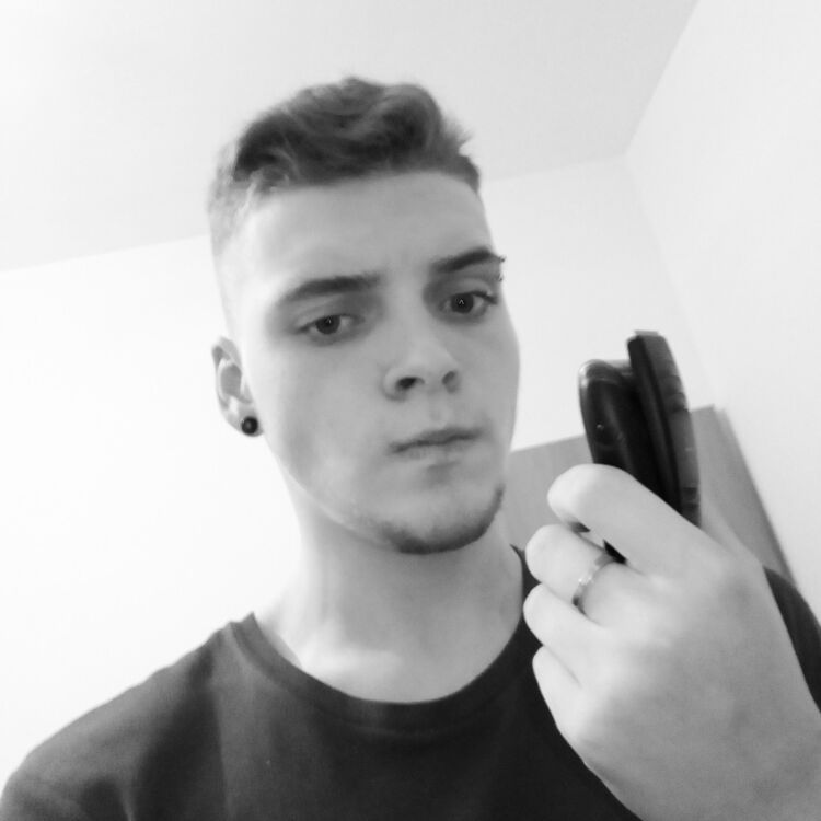  10850420  , 25 ,    