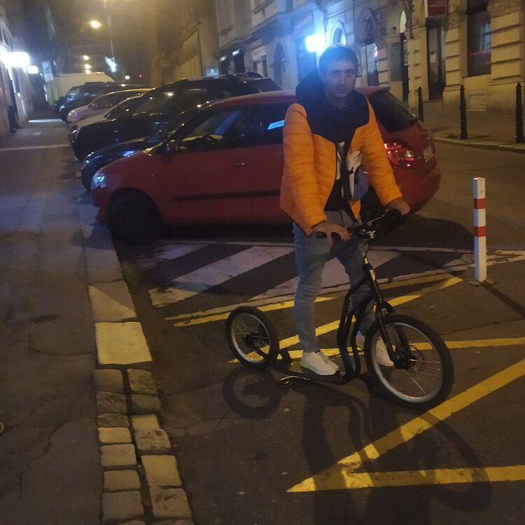  23973630  , 35 ,    Praha