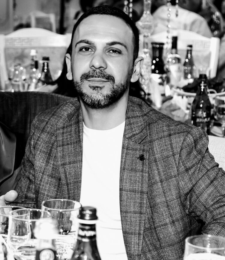 ���������� ������, ���� ������� Karen, 40 ���, ������������ ��� ����� � ���������, c�������� ���������, ���������