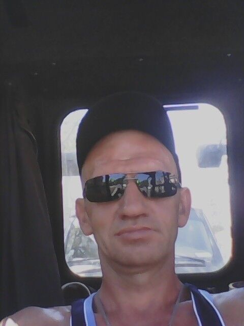  --,   , 48 ,  