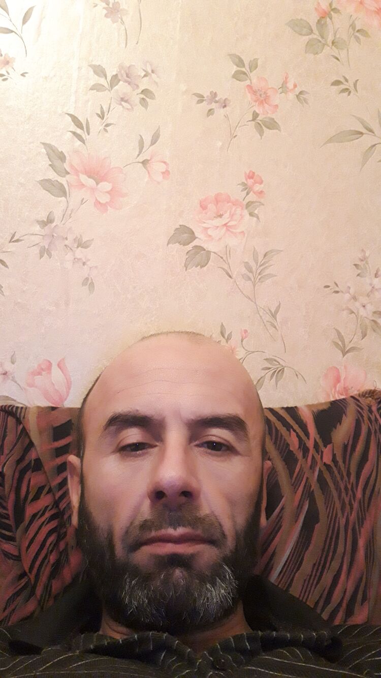  ,   Maks, 42 ,   ,   