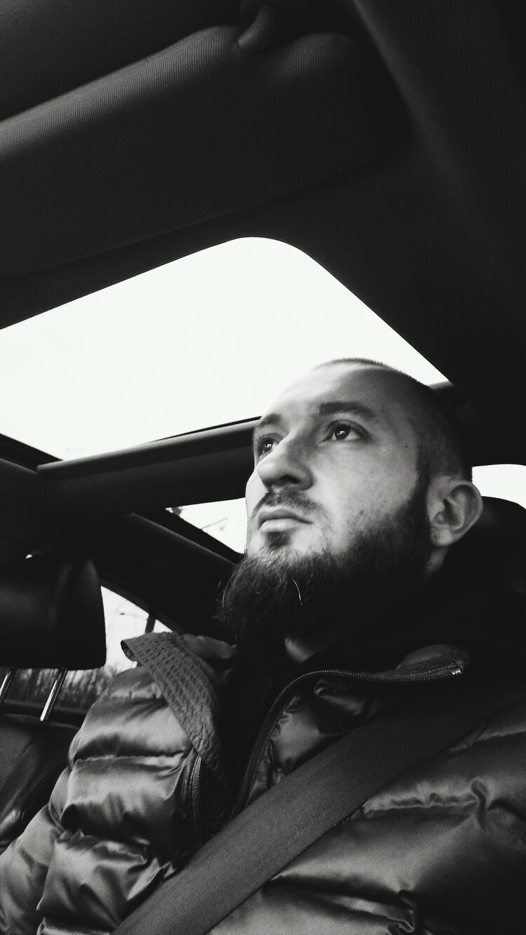  52933750  Sergio, 36 ,    