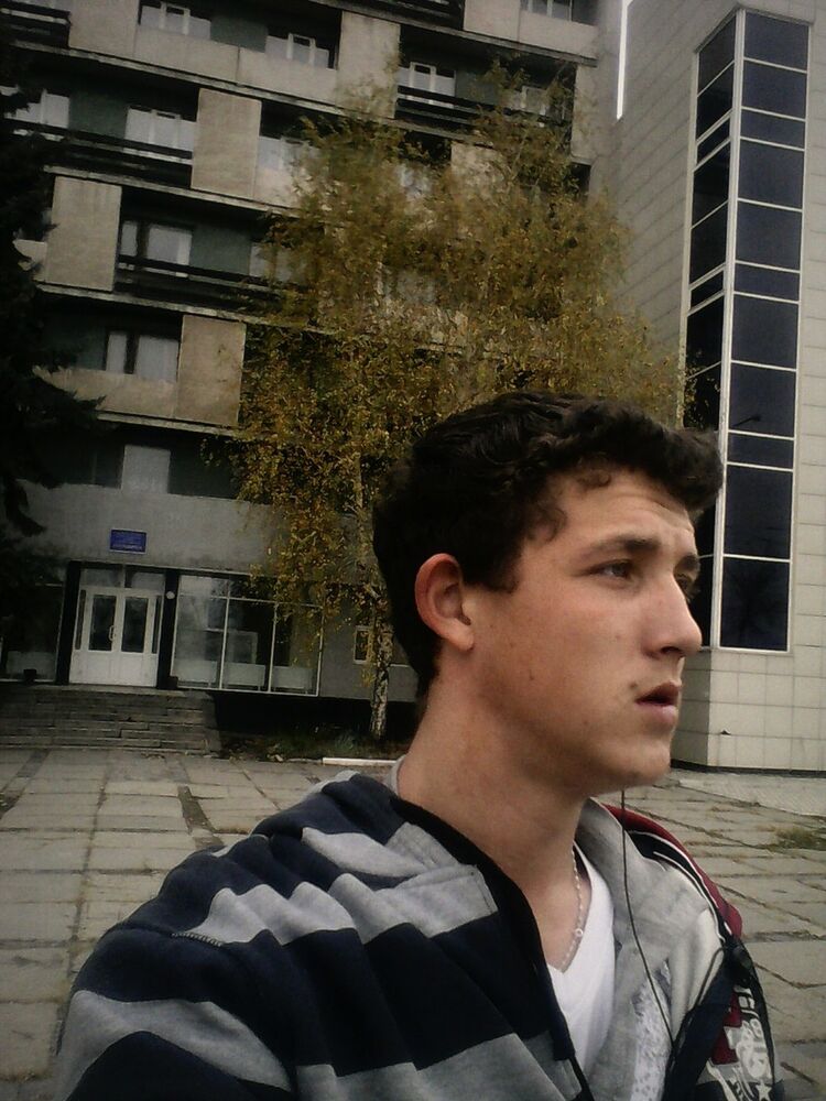  5317100  Anton, 29 ,    