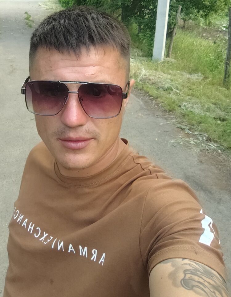  52925270  , 27 ,    