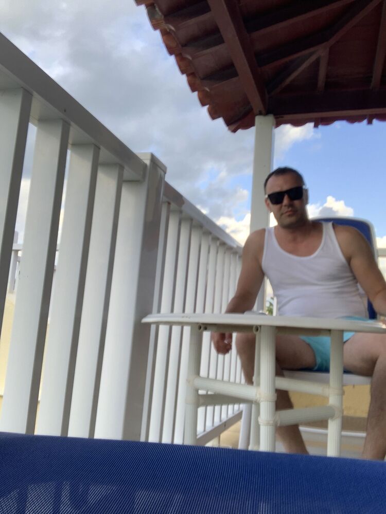  40788460  Mr, 35 ,    