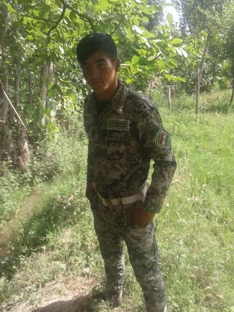  ,   Elbek, 27 ,   c 
