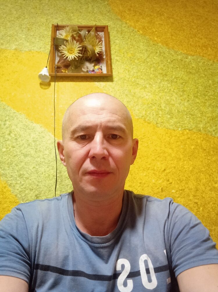 49617770  , 52 ,    