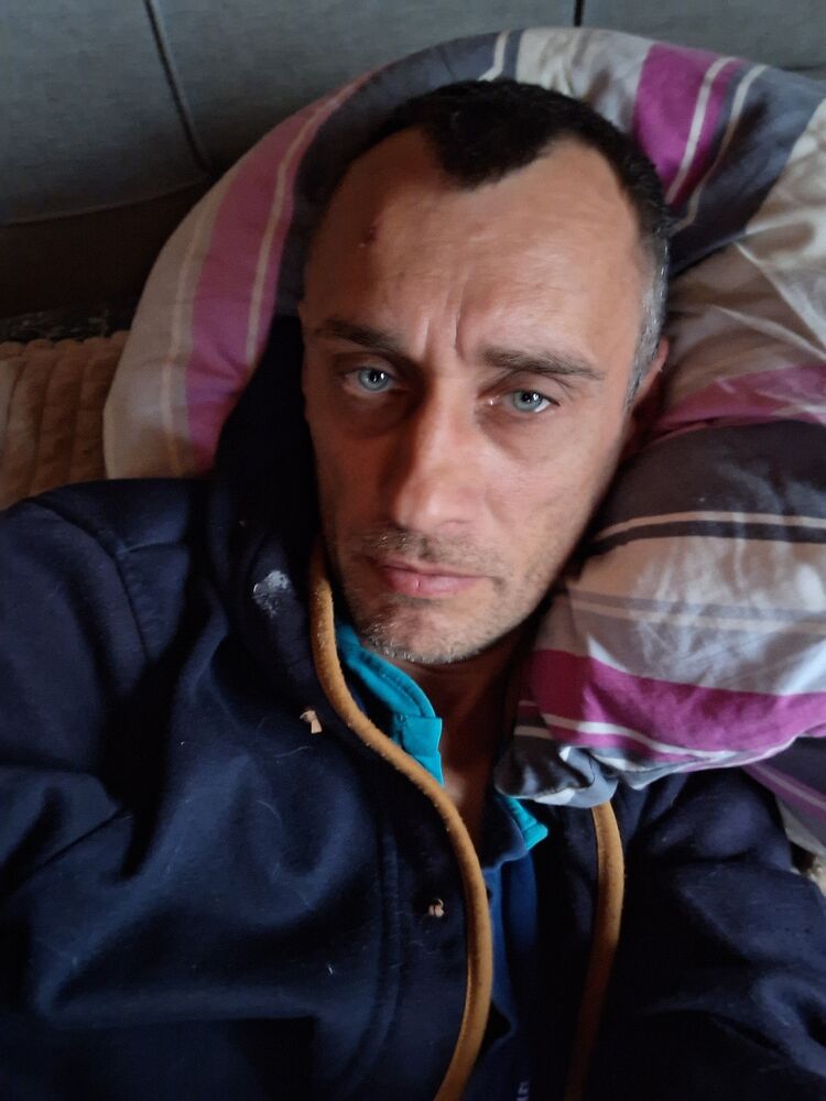  46873510  , 45 ,    