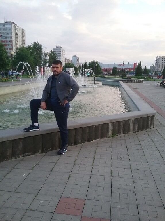  7626940  Abdulnasir, 50 ,    