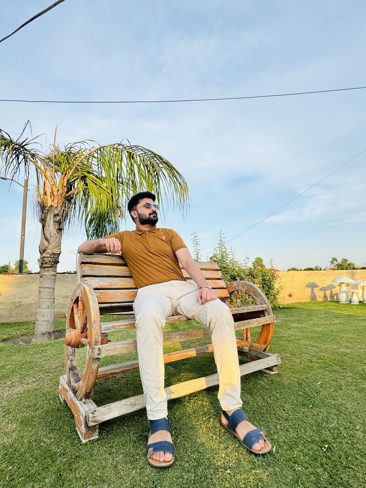  Charenton-le-Pont,   Honey, 26 ,   ,   