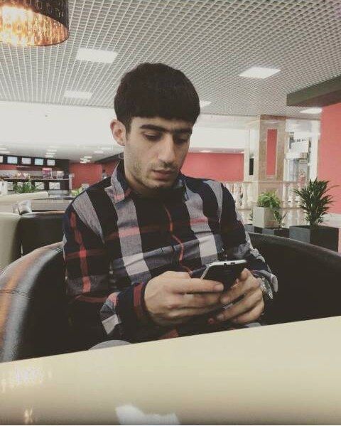  --,   Artur, 33 ,   ,   