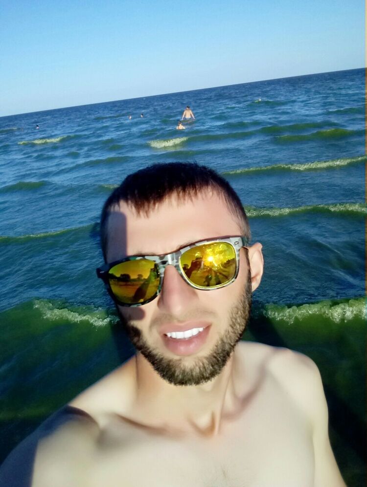  18569020  , 31 ,    