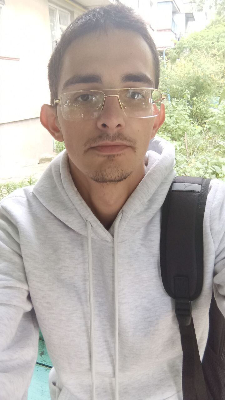  43282140  ˸, 22 ,    