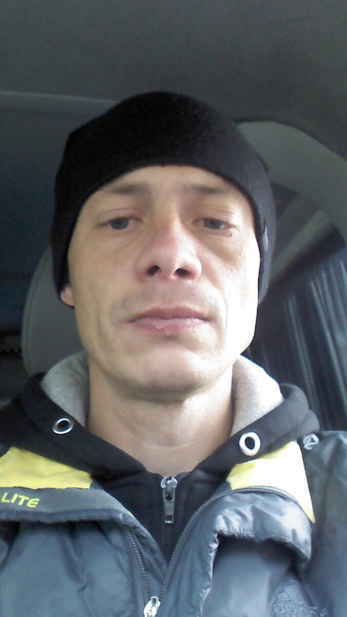  8325190  Pasha, 48 ,    