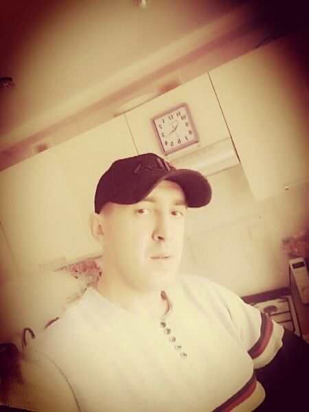  34631770  ILYA, 40 ,    -