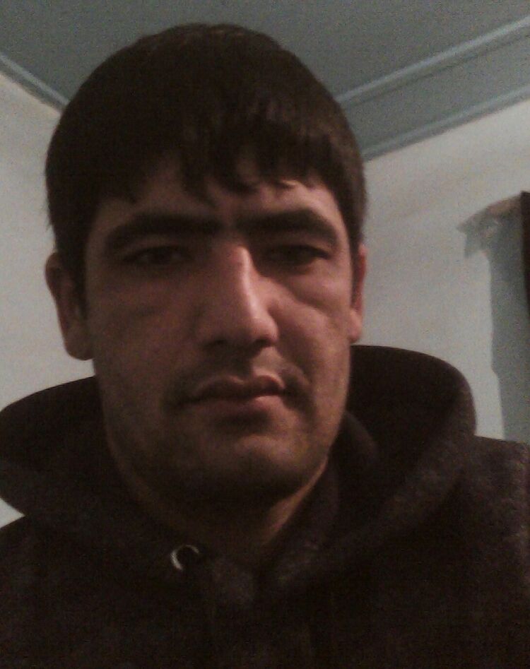  8543120  Axror, 36 ,    