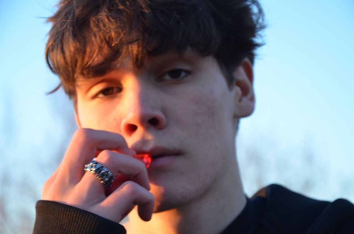  -,   , 20 ,   