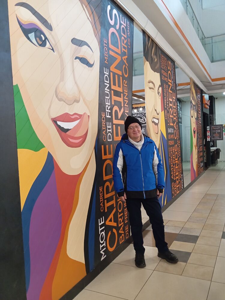  54641390  Yury, 49 ,    