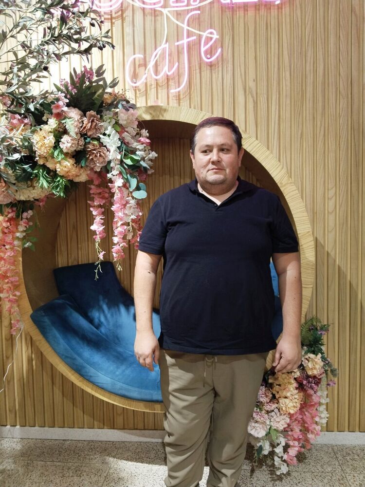  48326910  Abduqodir, 40 ,    