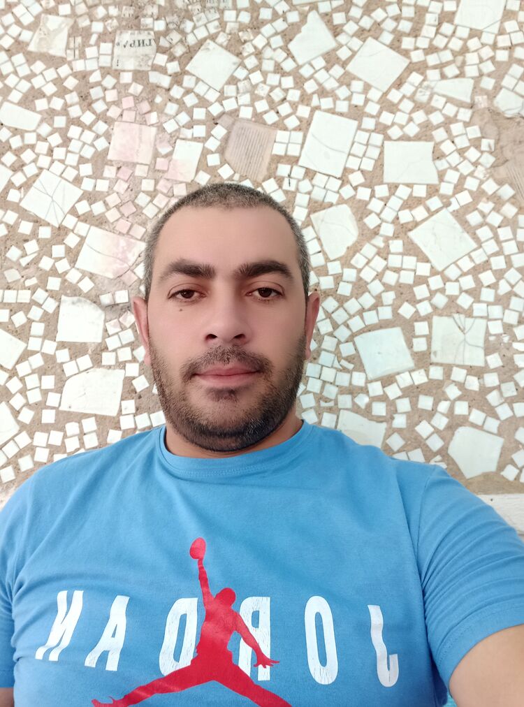 28144730  , 38 ,    