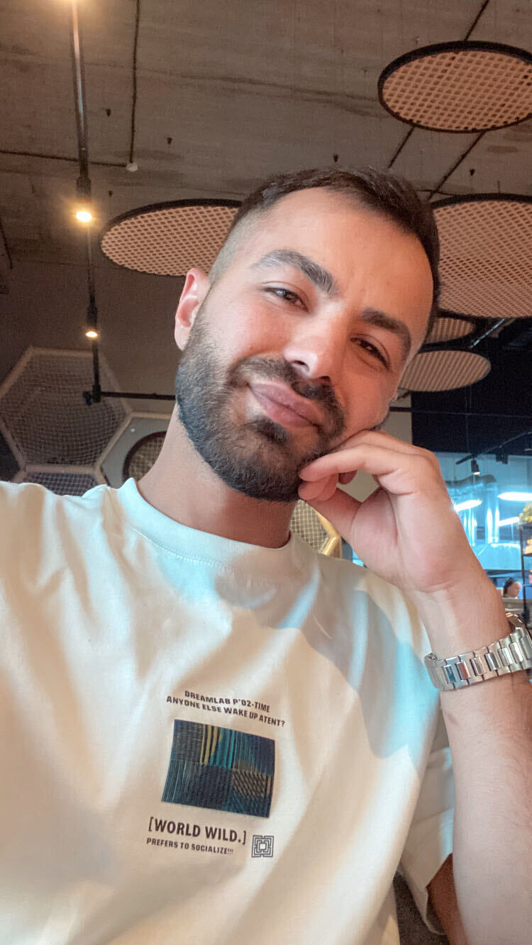  52844630  Ercan, 29 ,    
