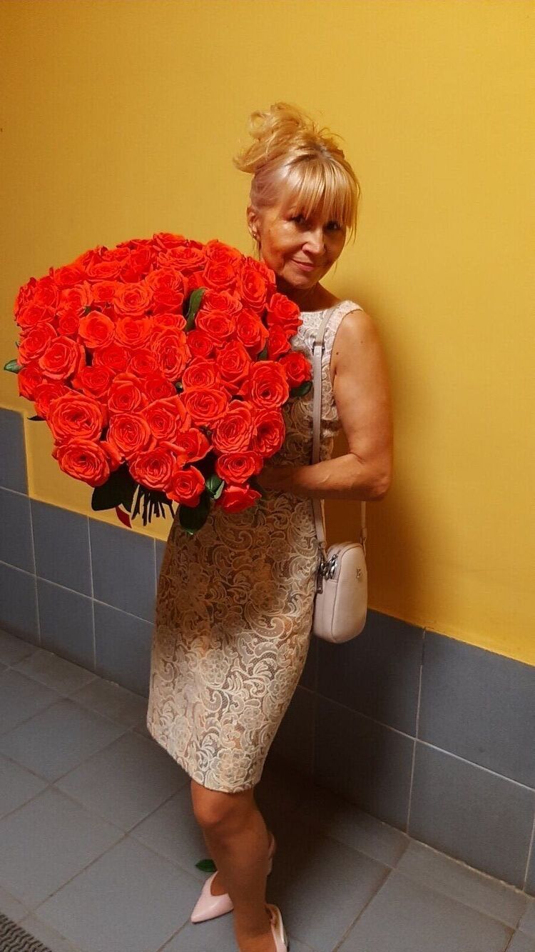 29366910  Tatiana, 61 ,    