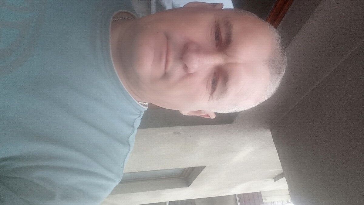  22295760  Igor, 58 ,    